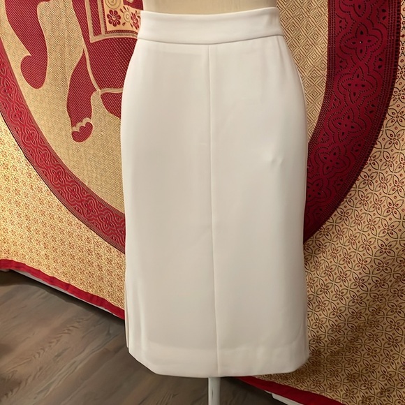 EUC J. Crew cream pencil skirt - Picture 6 of 7